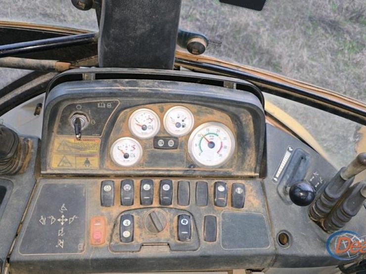 caterpillar-430e-image-17