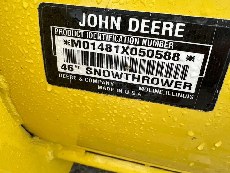 2233---john-deere-snowblower---46"-image-3