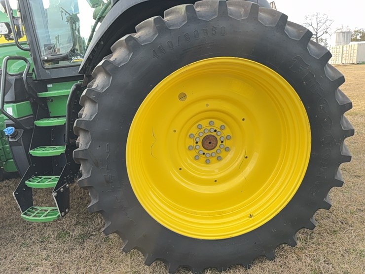 2022-john-deere-8r-410-image-32