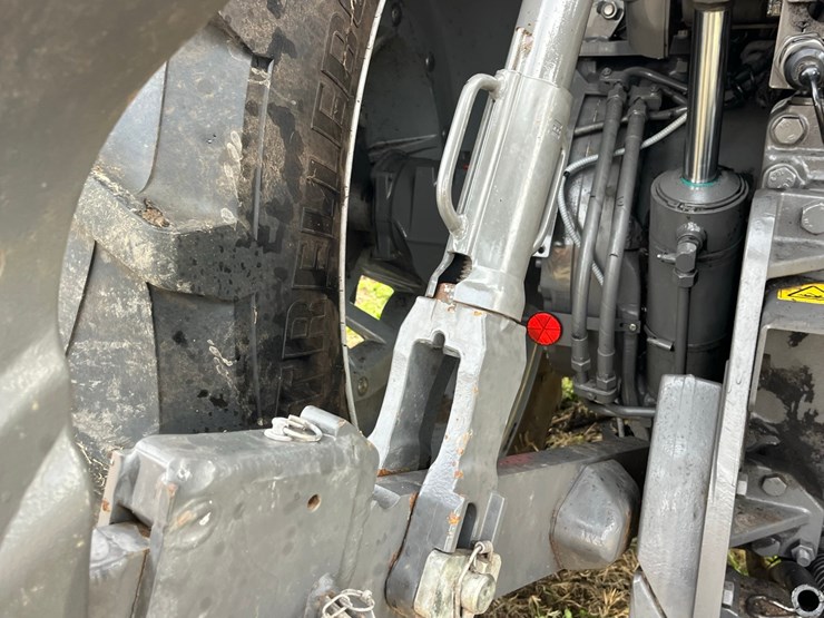 2023-massey-ferguson-8s.265-image-25