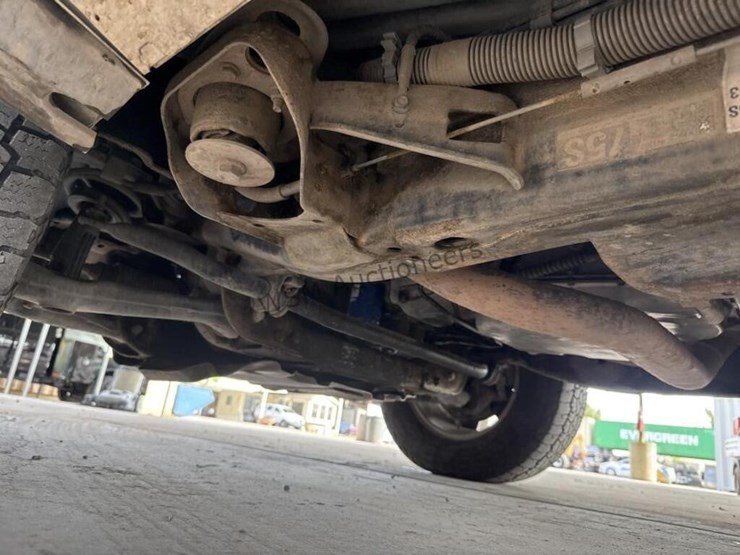 2019-chevrolet-silverado-1500-image-30