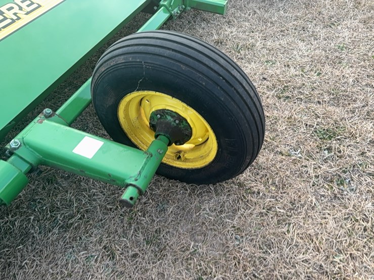john-deere-520-image-12