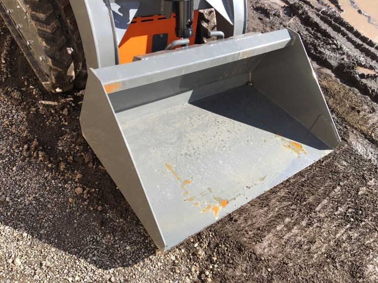 unused-hurricane-stand-on-compact-track-loader,-image-8