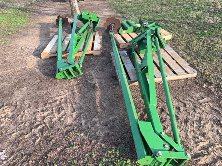 john-deere-12-image-4