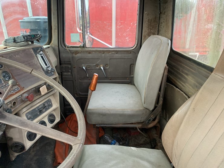 road-tractor-image-14