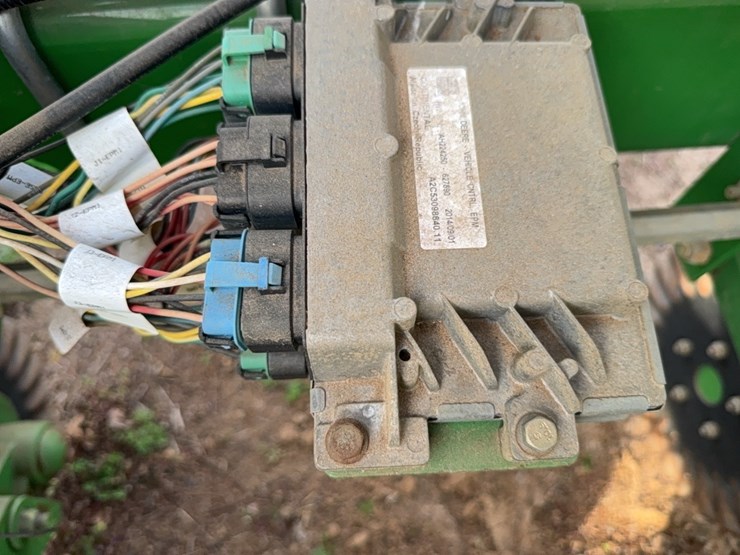 john-deere-1725-image-53