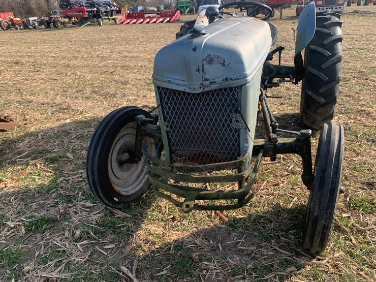 ford-tractor-image-6