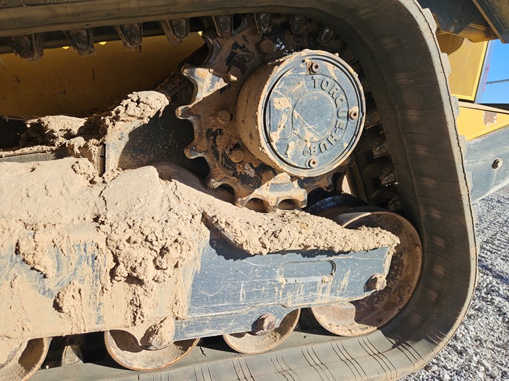 2020-deere-333g-image-15