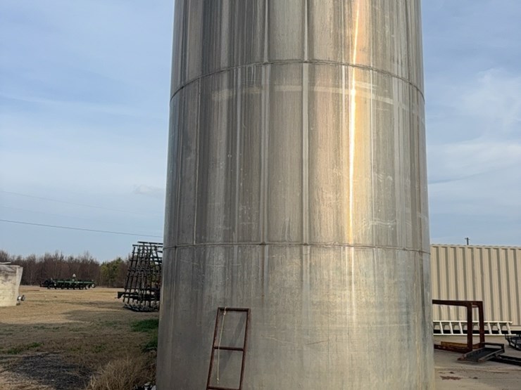 john-blue-12,000-gallon-aluminum-upright-tank-image-8