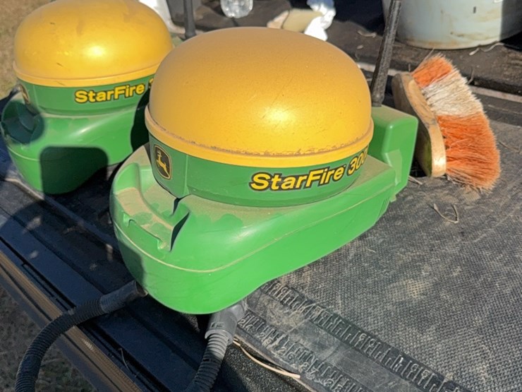starfire-3000-receiver-with-rtk-radio-image-2