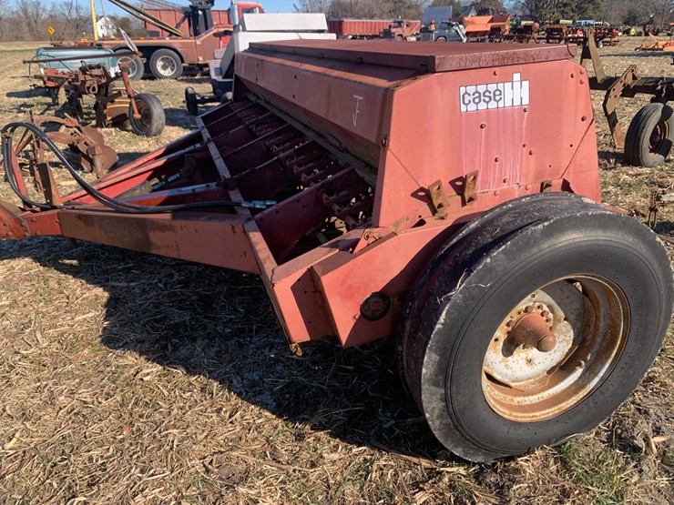 case-ih-5100-image-5