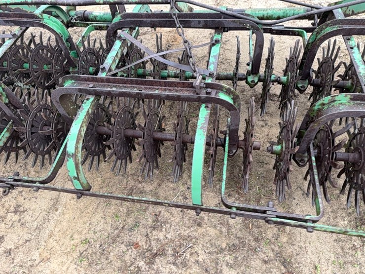 john-deere-3pt.-4-section-rolling-pecker-hoe-approximately-12-ft.-image-16
