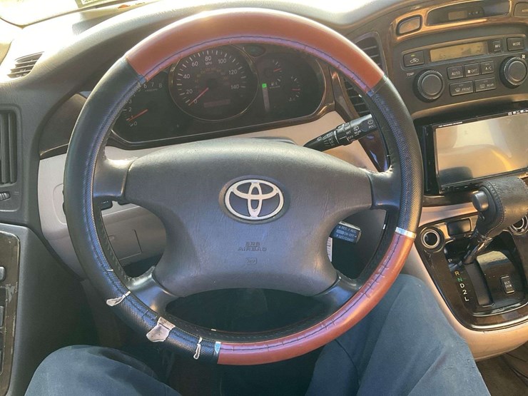 2001-toyota-highlander-image-15