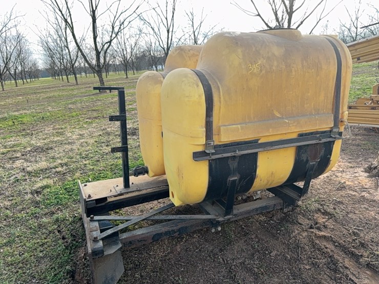 500-gallon-saddle-tanks-(malcolm-says-he-thinks-the-last-thing-they-were-mounted-on-was-an-8410)￼-image-3