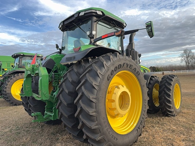 2022-john-deere-8r-410-image-44