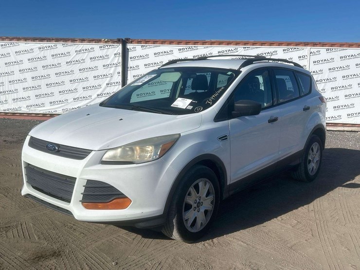 2013-ford-escape-image-1