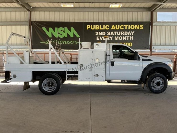 2012-ford-f550-image-1