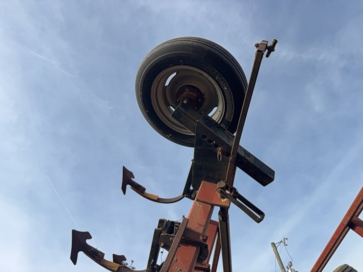 case-ih-tiger-mate-￼-field-cultivator-image-66