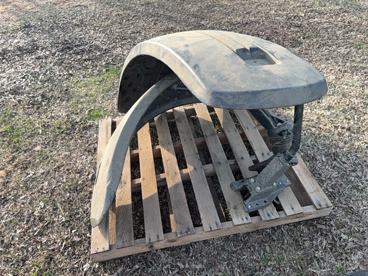 2--john-deere-fenders-(non-matching-both-different)-image-15