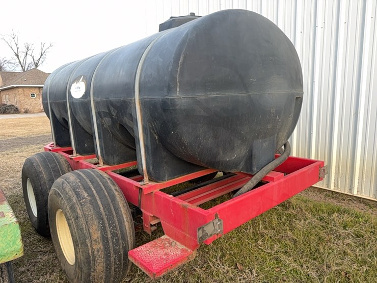newton-crouch-1500-gallon-nurse-tank-with-trailer-image-13