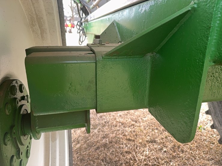 newton-crouch-spreader-cart-image-49