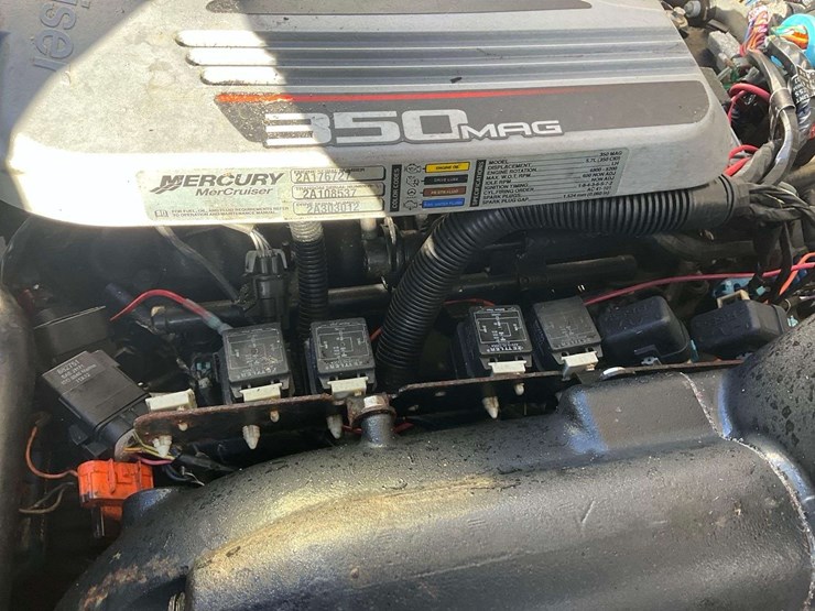 2014-sea-ray-250slx-bowrider-boat-with-t/a-boat-trailer-image-8