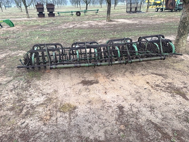 john-deere-3pt.-4-section-rolling-pecker-hoe-approximately-12-ft.-image-5