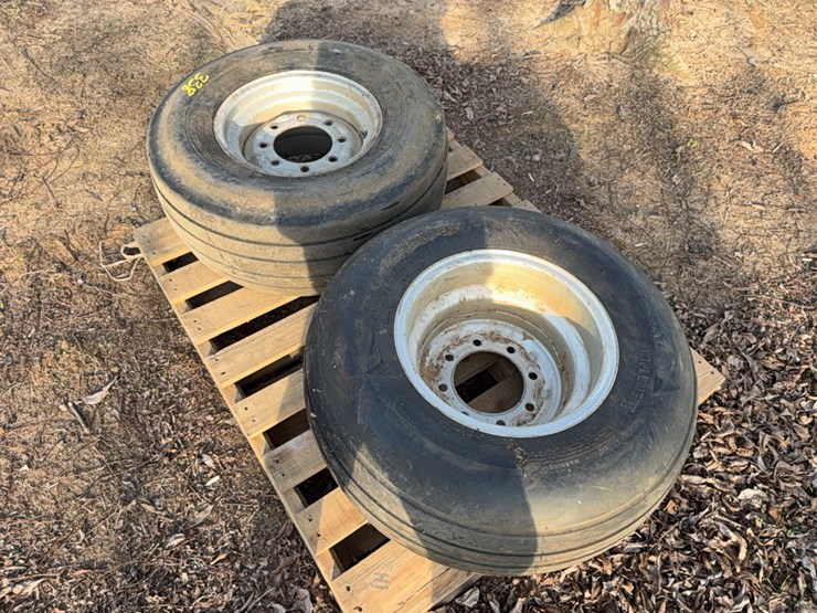 2--12.5-l-–-15-fl-high-floatation-tires-all-rims-(note-one-is-an-fl-and-one-is-an-sl)￼-image-10