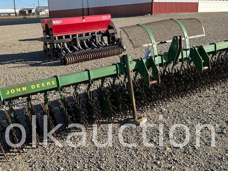 john-deere-400-image-1