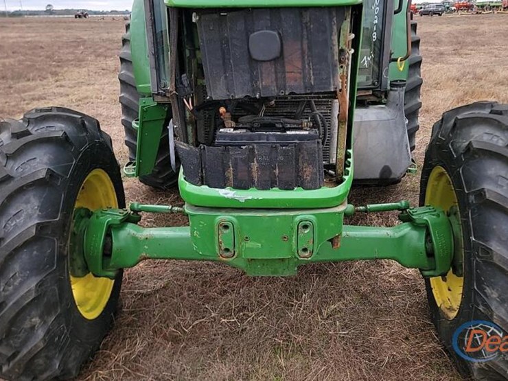 john-deere-6415-mfwd-tractor,-s/n-l06415a497883:-encl.-cab-image-7