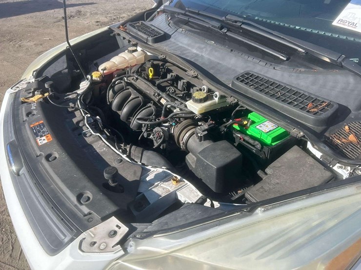 2013-ford-escape-image-8