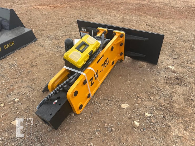 wolverine-cb-11750-f-skid-steer-hammer-image-2