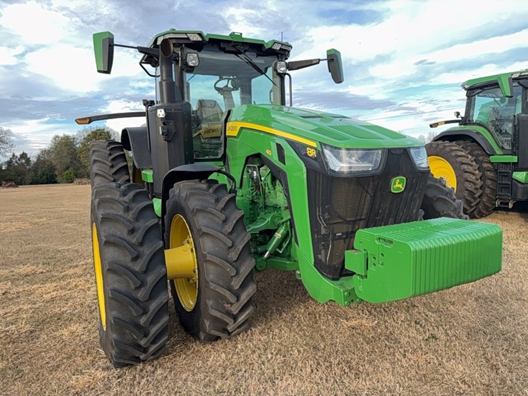 2022-john-deere-8r-410-image-15
