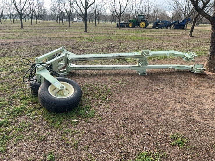 kmc---lift-assist-wheels-image-14