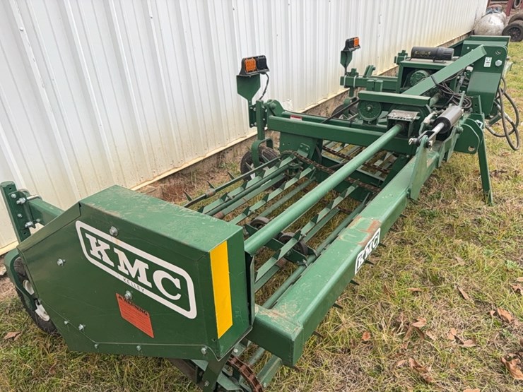 kmc-six-row-peanut-lifter/fluffer-￼-design-for-36–38-rows-image-23