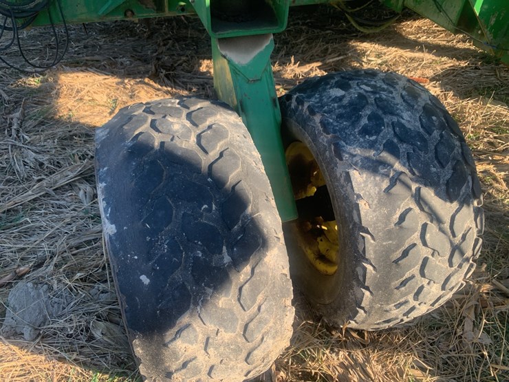 john-deere-1850-image-22