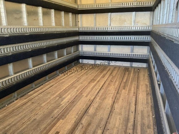 2015-chevrolet-express-3500-image-11