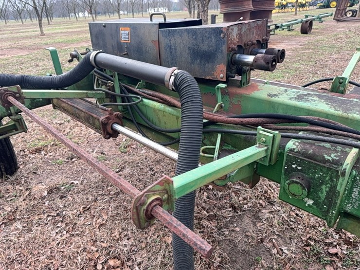 john-deere-7300-image-15