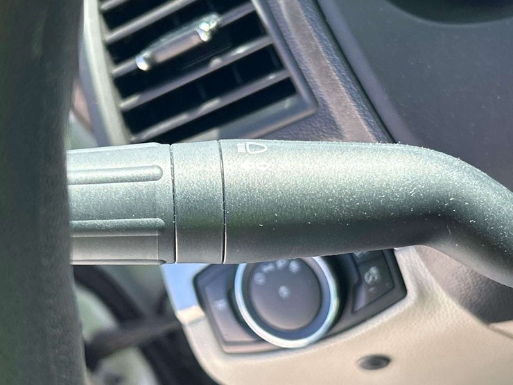 2014-ford-explorer-image-16