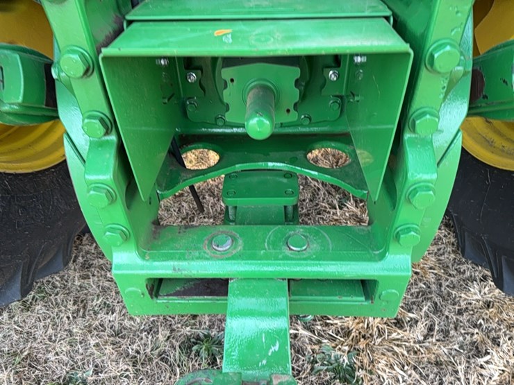 2022-john-deere-8r-410-image-38