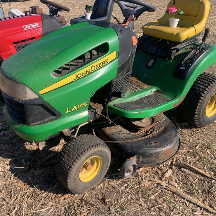 JOHN DEERE LA105