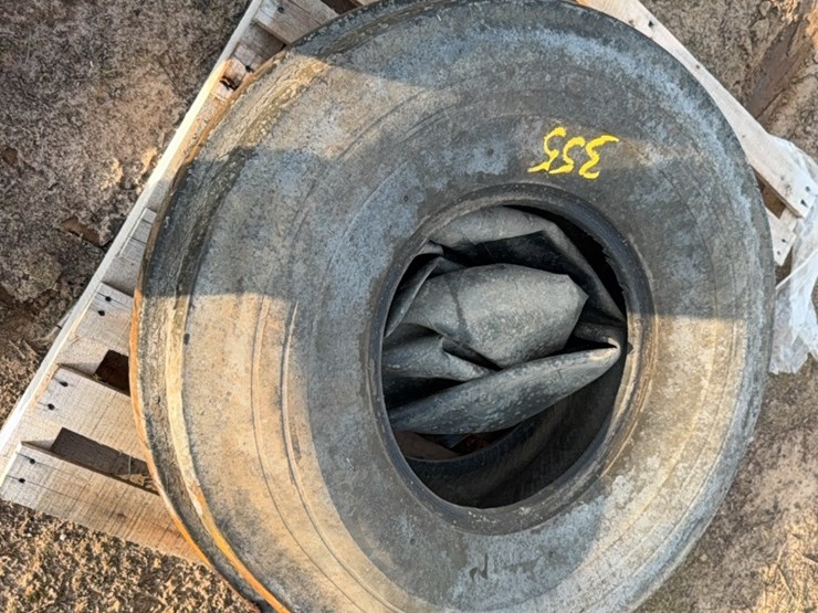 11.00–16-tractor-tire-￼-image-9