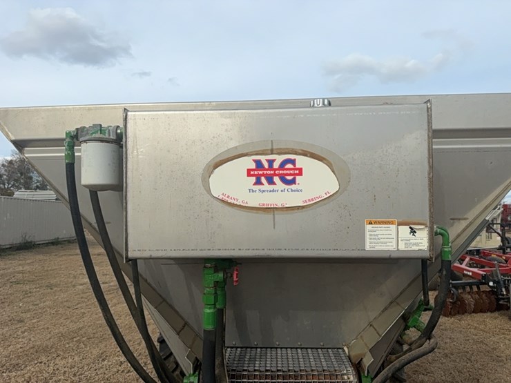 newton-crouch-spreader-cart-image-52