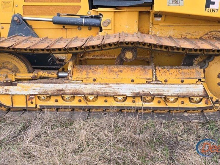 2016-deere-550k-image-17