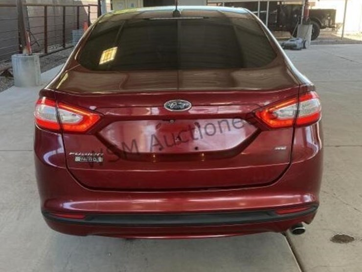 2015-ford-fusion-hybrid-sdn-image-6