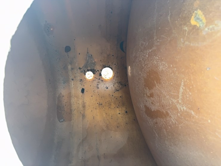 dual-compartment,-fiberglass-tank-appears-to-be-intact-image-16