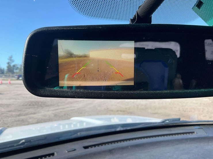 2016-ford-explorer-image-17