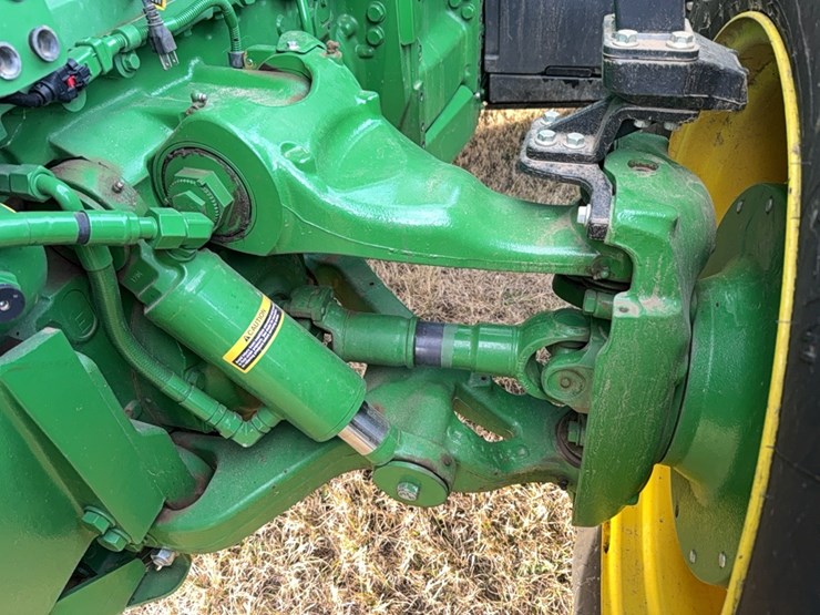 2022-john-deere-8r-410-image-21