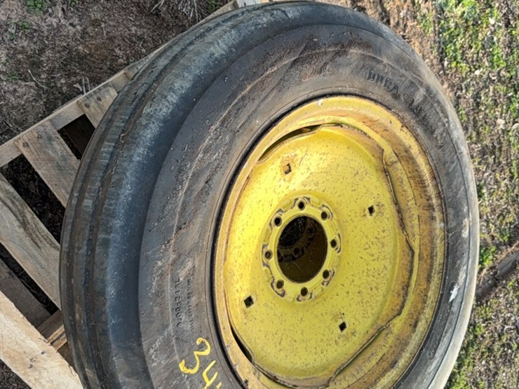 2--9.00–2-4sl-tires-on-rims-image-2