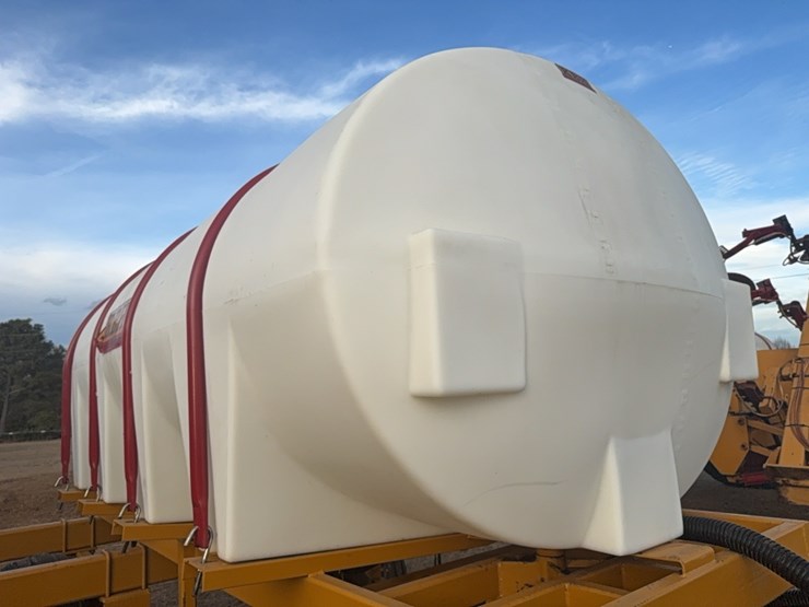 kbh-1650-gallon-towable-tank/nurse-tank-image-26